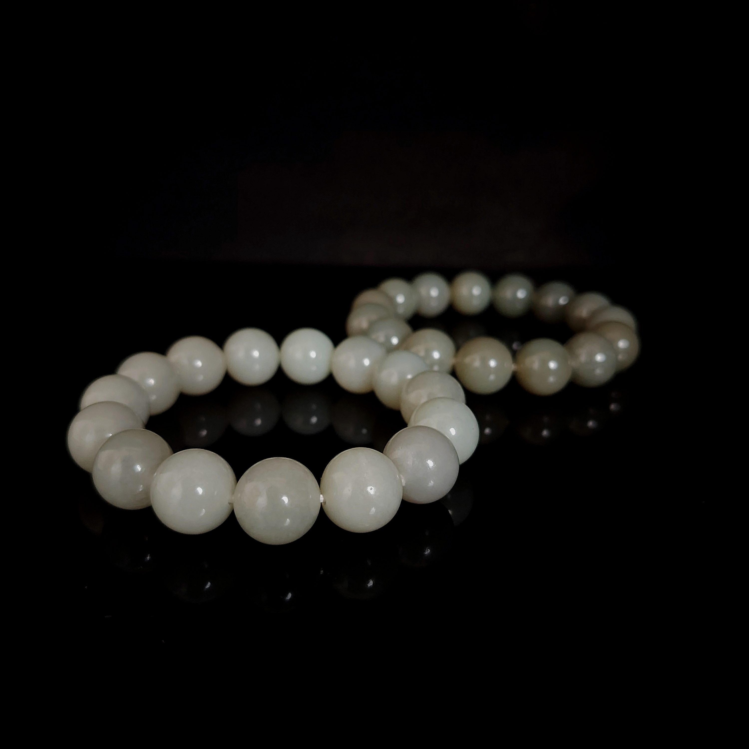 新疆和田玉且末料青白玉卡14圆珠手串 多样性发其一 男款手串