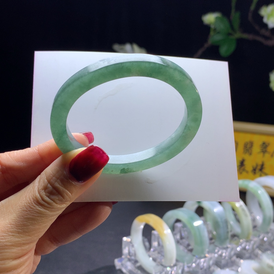 定制翡翠未镶嵌翡翠53.54圆条贵妃