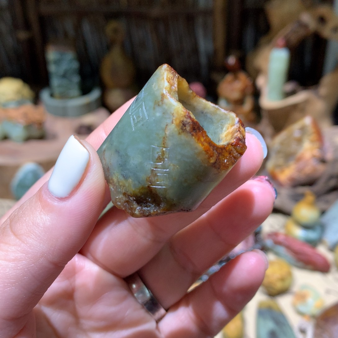 岫岩河磨玉（透闪石质玉）戒指未镶嵌p****董