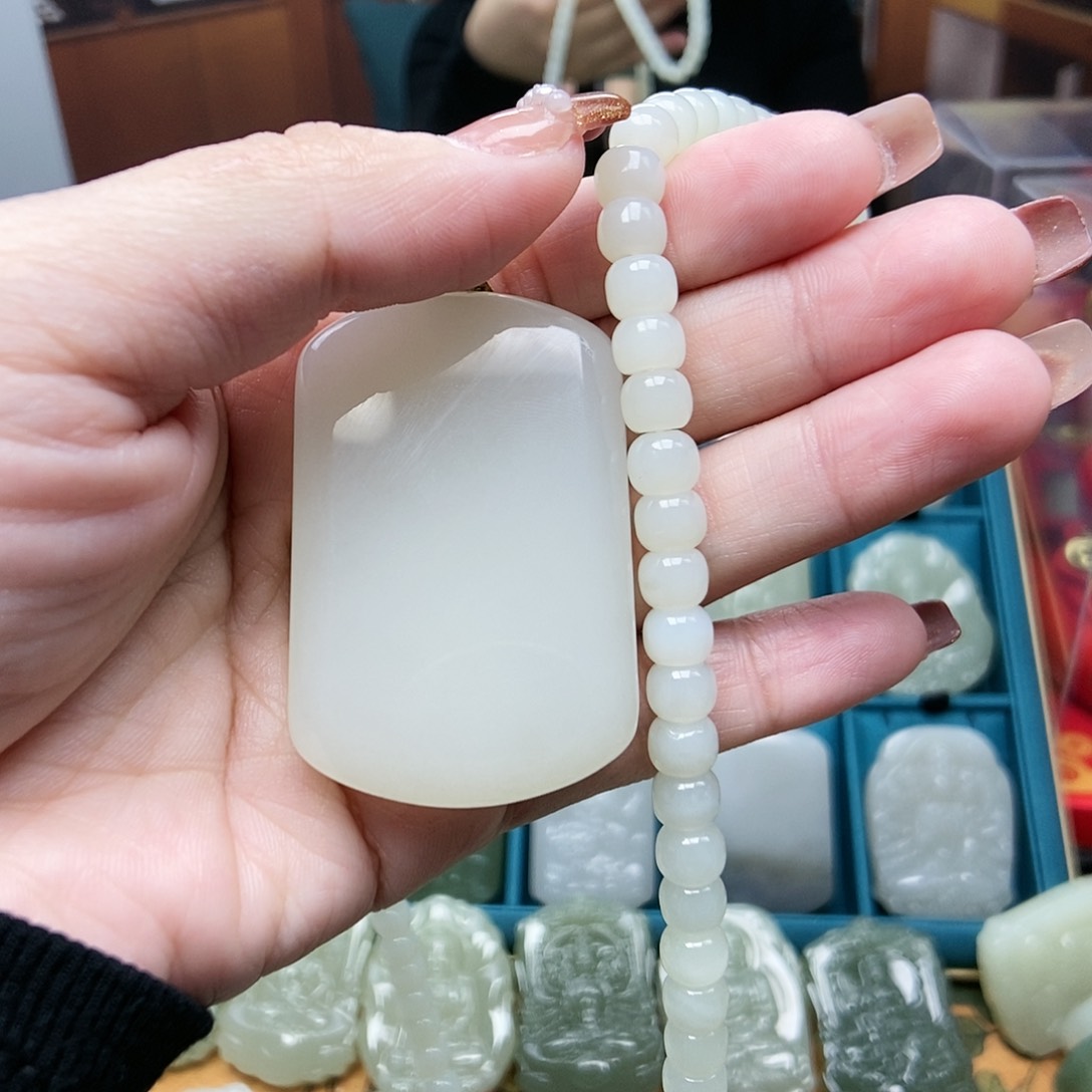 和田玉颈饰未镶嵌@***风