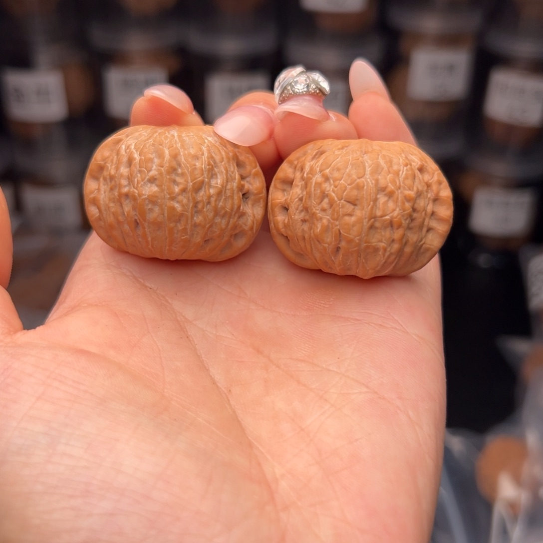 文玩核桃吊坠煒*铁锤