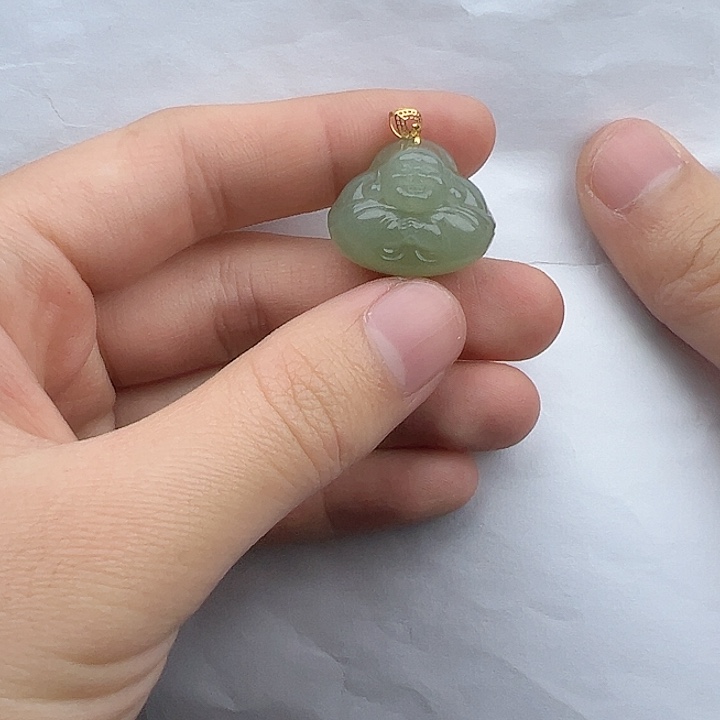和田玉挂件。k k18K金镶嵌