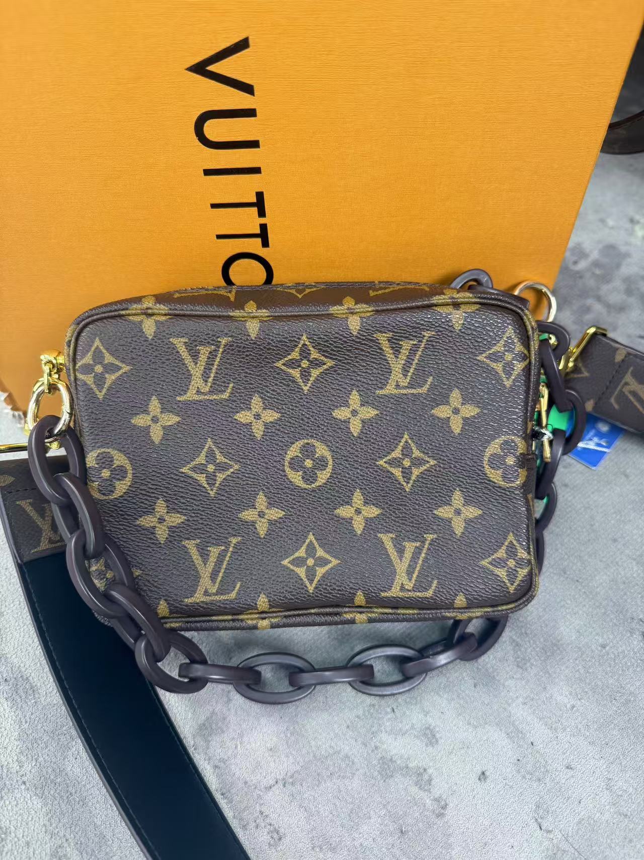 99新 LouisVuitton/路易威登 老花洗漱/经典18/23
