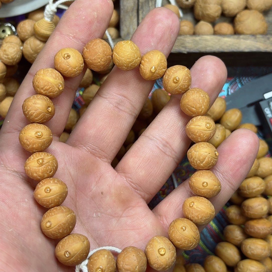 凤眼菩提吊坠矮桩13手串