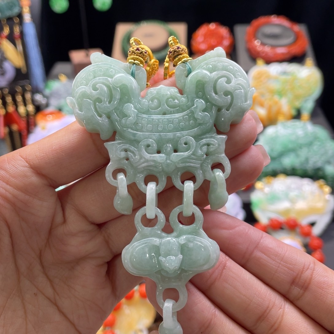 翡翠颈饰未镶嵌代编织