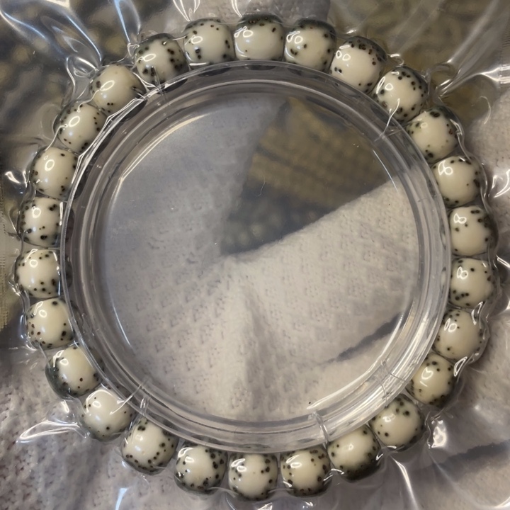 星月菩提手串绿背河豚9*8