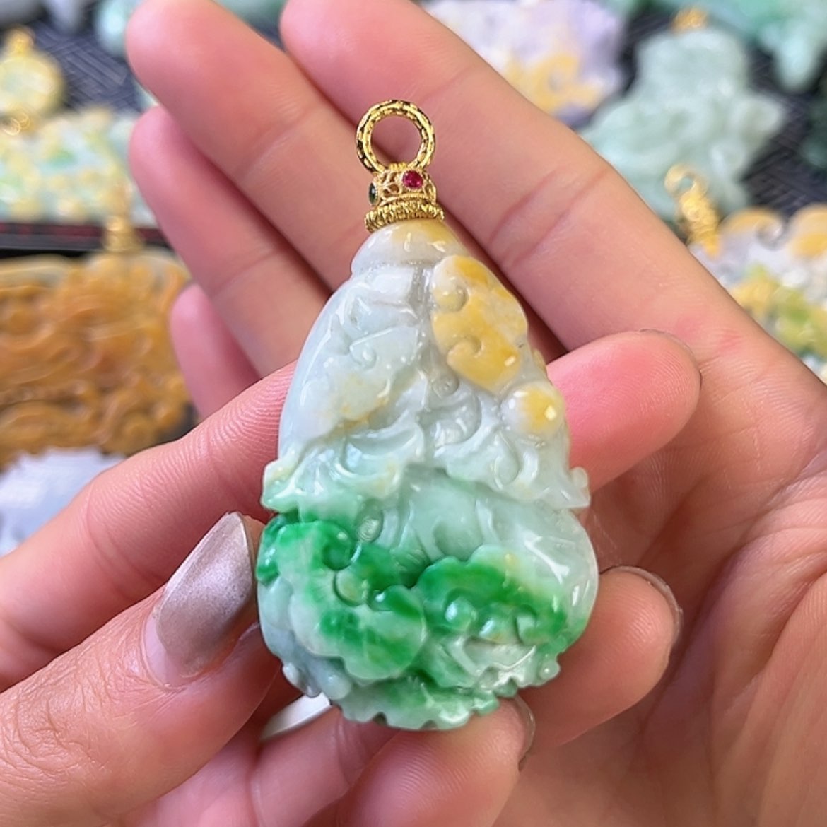 【闪购商品】翡翠颈饰未镶嵌挂件