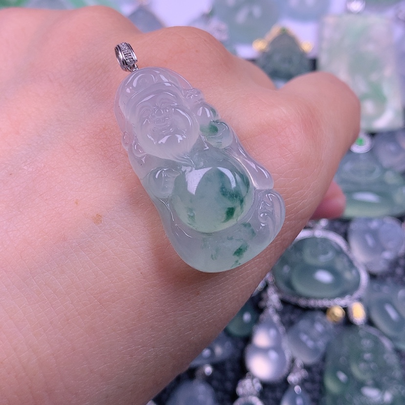 【闪购商品】颈饰18K金镶嵌翡翠晓****4