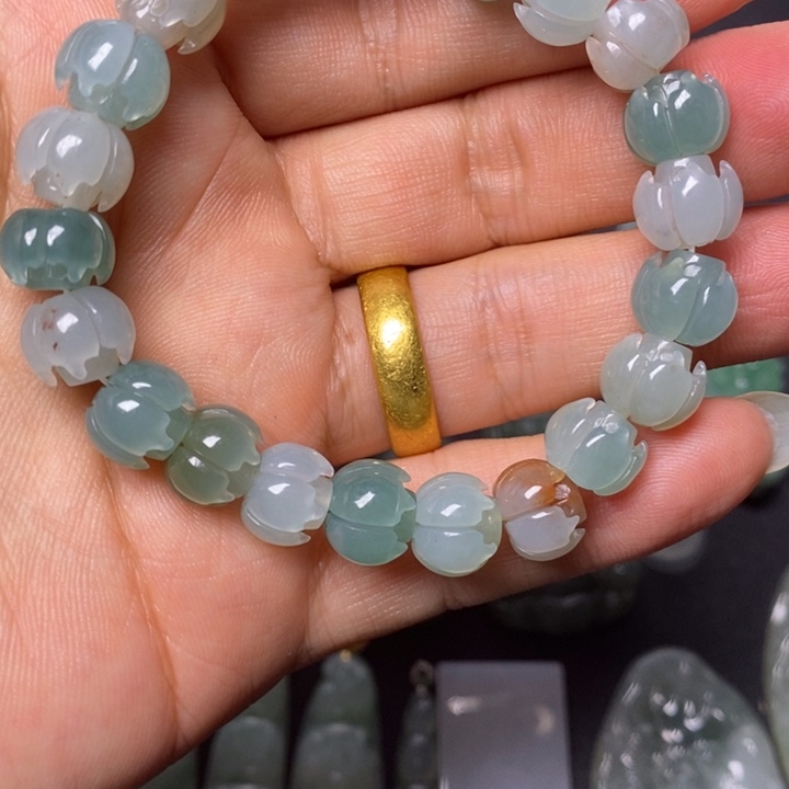 翡翠未镶嵌颈饰天然缅甸翡翠A货