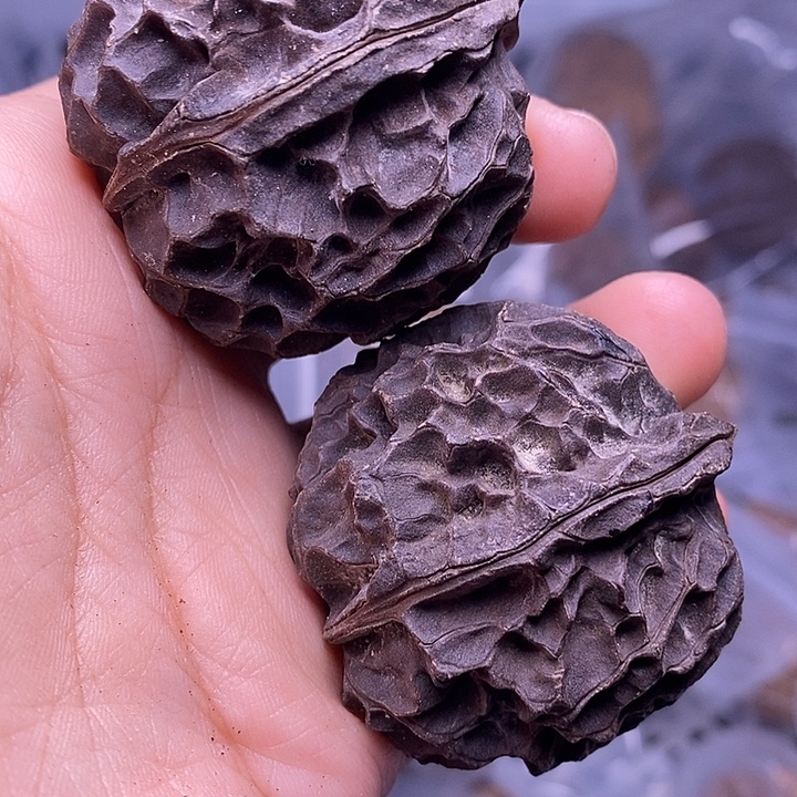 文玩核桃吊坠   86