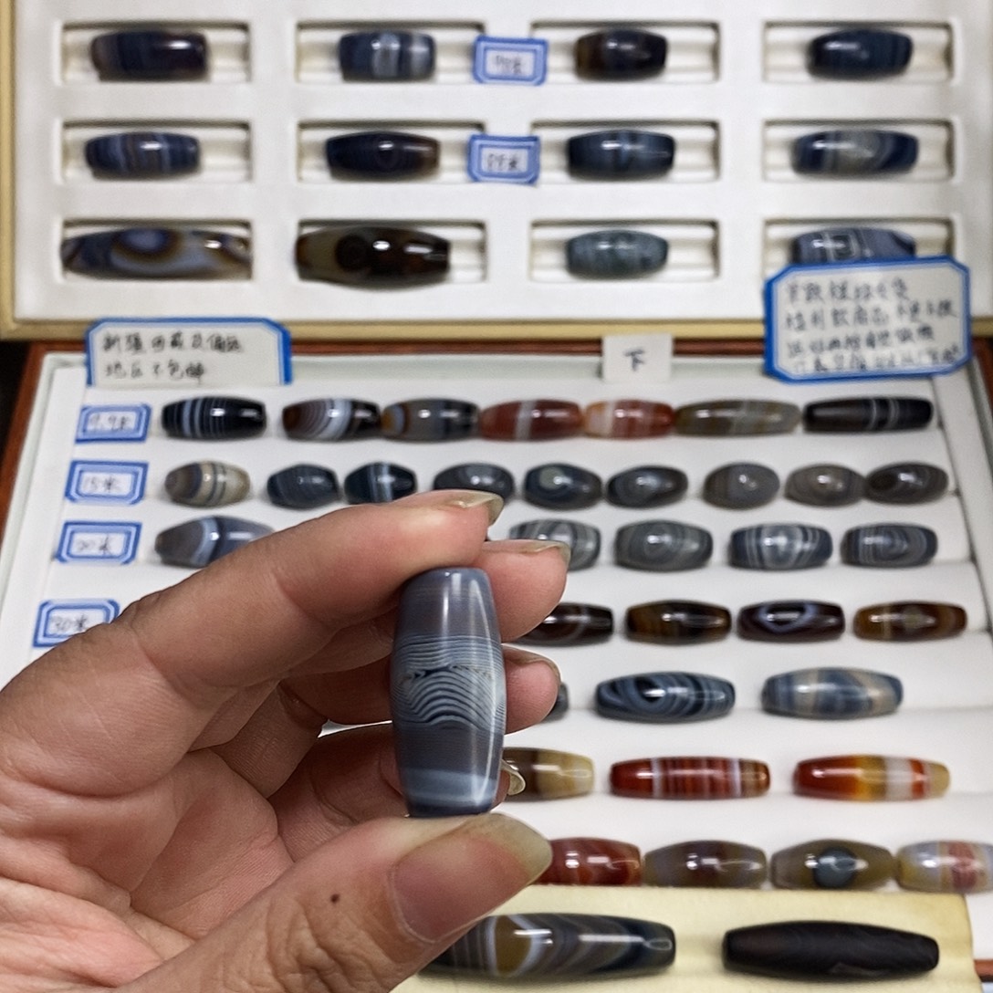 玛瑙/玉髓合金颈饰