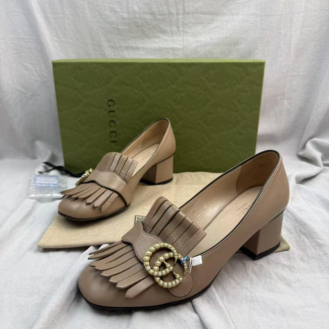 99新 GUCCI/古驰 37.5码/珍珠双G奶茶色粗跟单鞋xxs1033