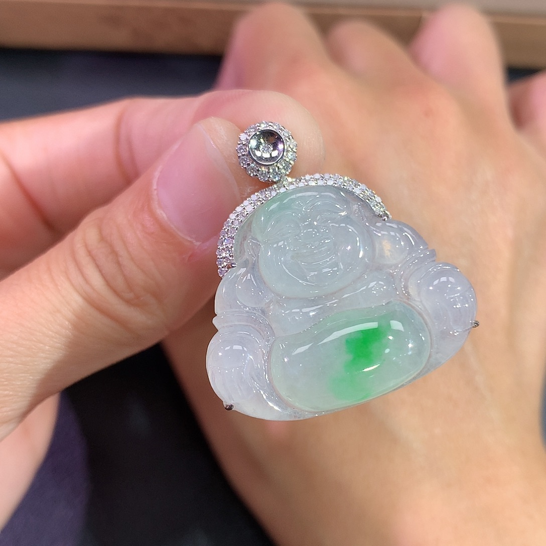 翡翠吊坠(赠链)18K金镶嵌