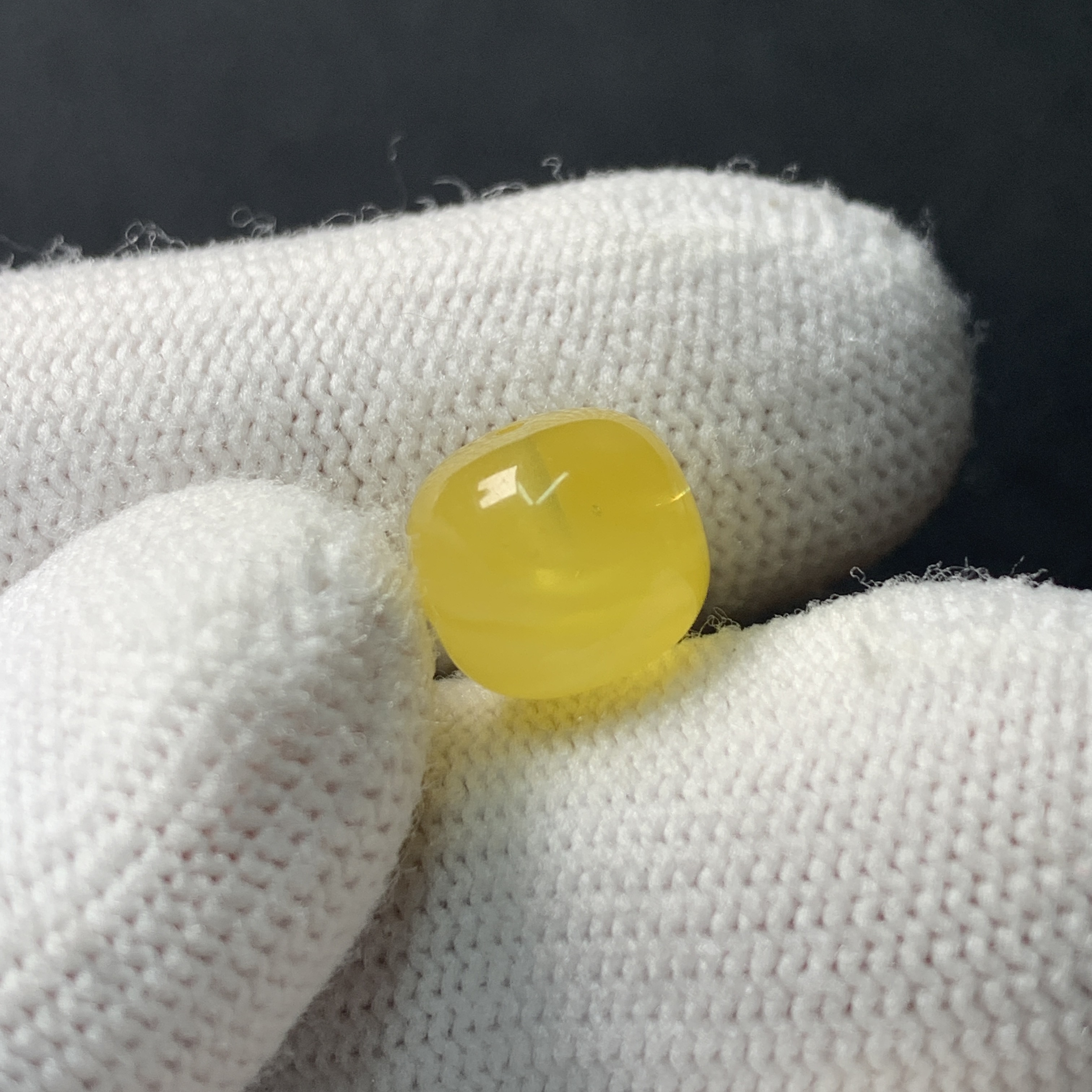 L1499原矿俄料尺寸10.3*9.4mm蜜蜡单珠老型微瑕介意勿拍支持复检