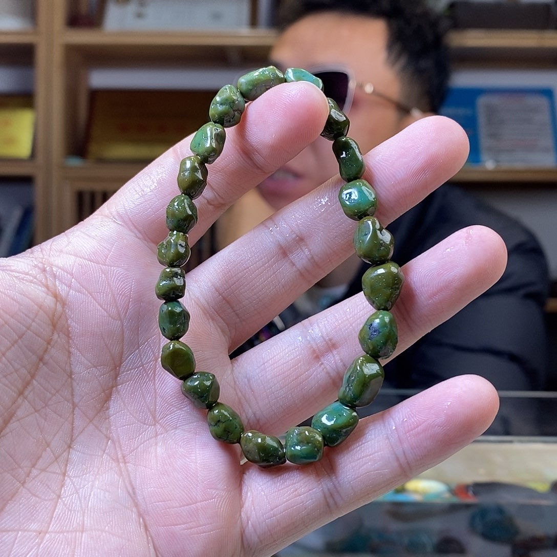 绿松石未镶嵌随型手串