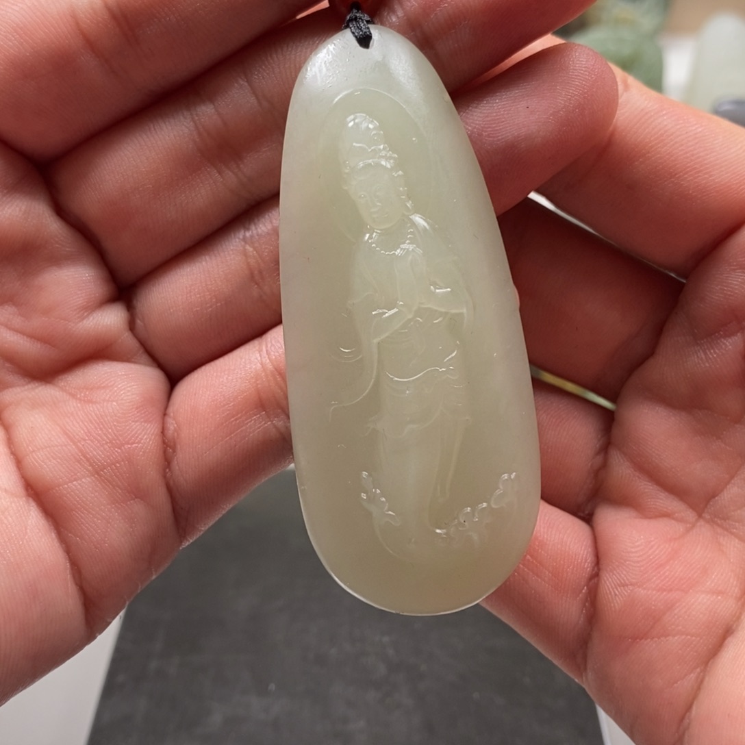 和田玉颈饰未镶嵌