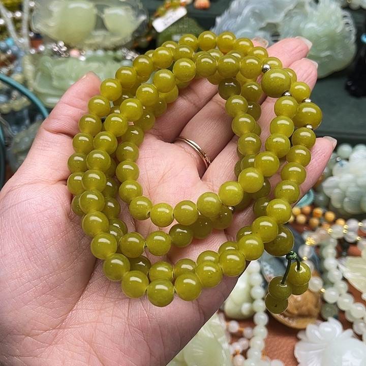 蛇纹石玉吊坠合金