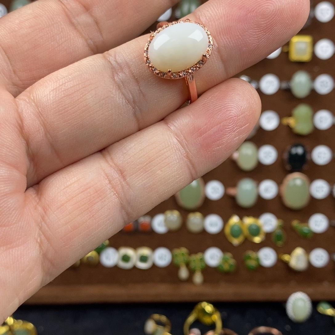 和田玉（白玉）戒指合金