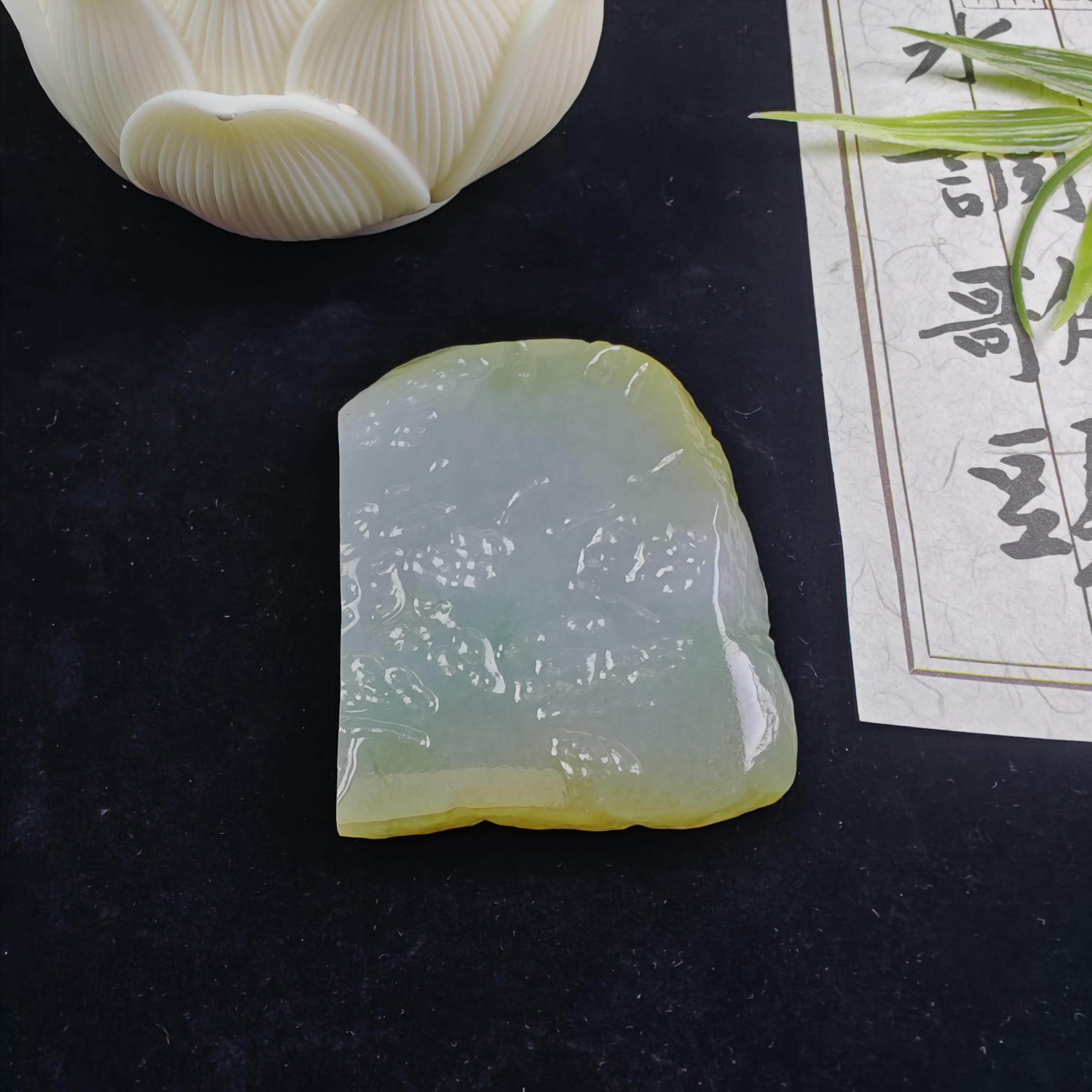 翡翠定制专用材料。尺寸61*46*7.1