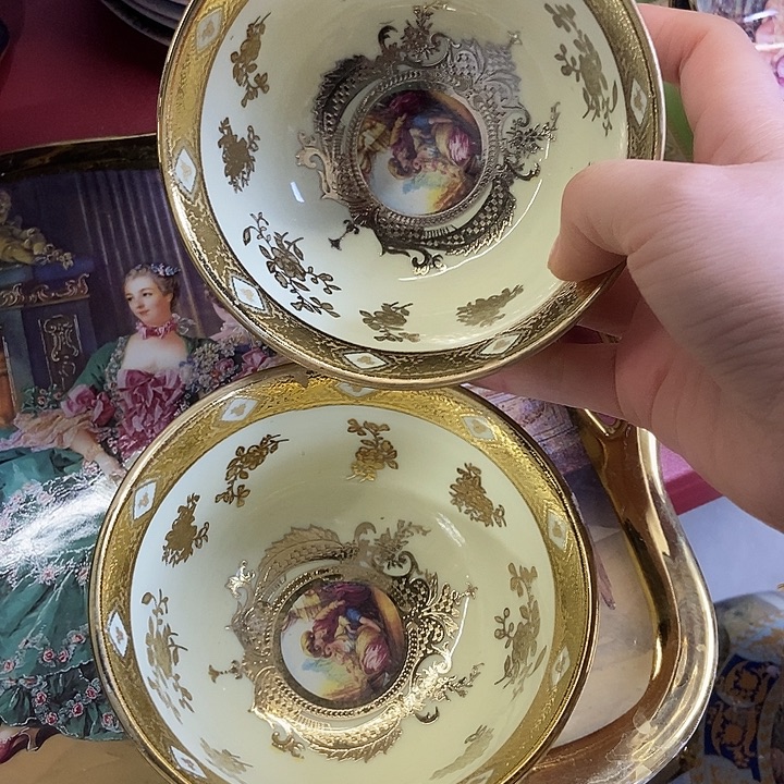 瓷片瑕疵2只……………………………………