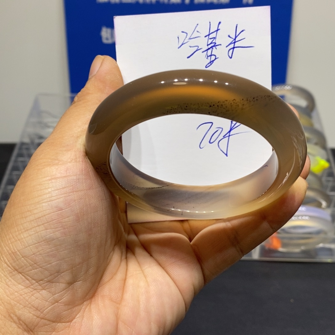 哈***～玛瑙/玉髓未镶嵌手镯