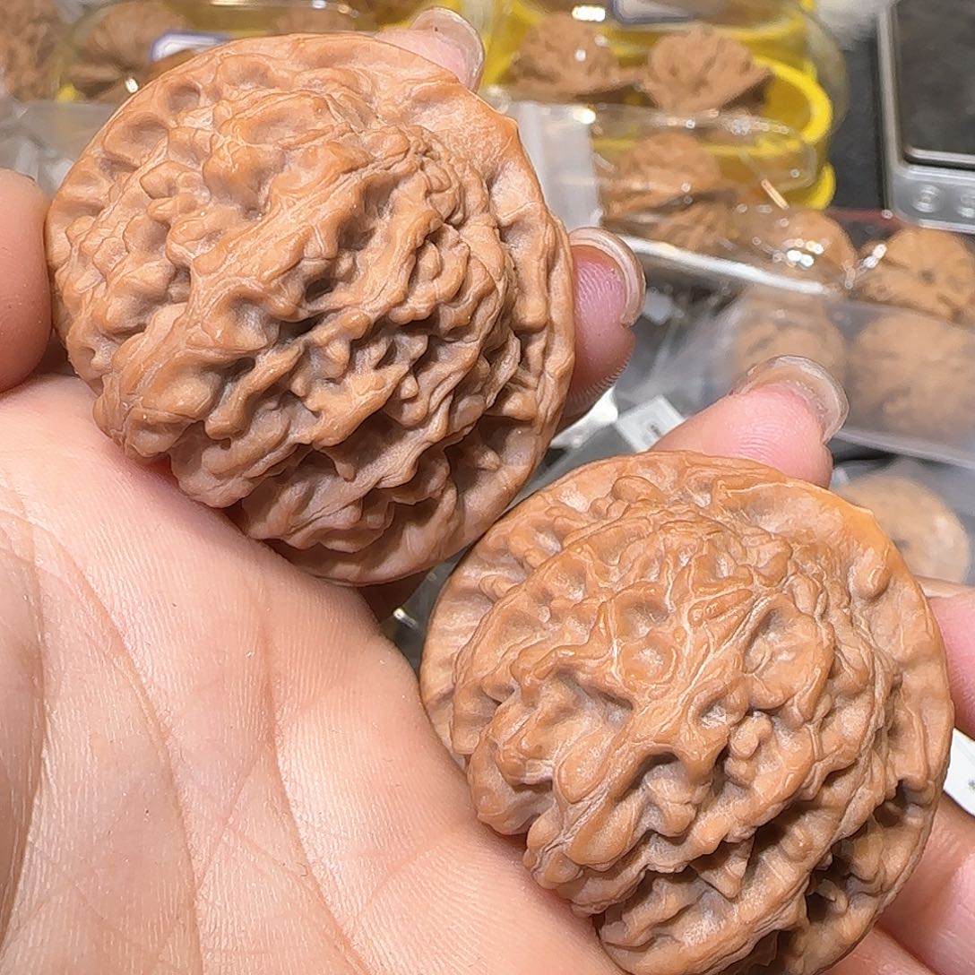 文玩核桃吊坠43纯野生