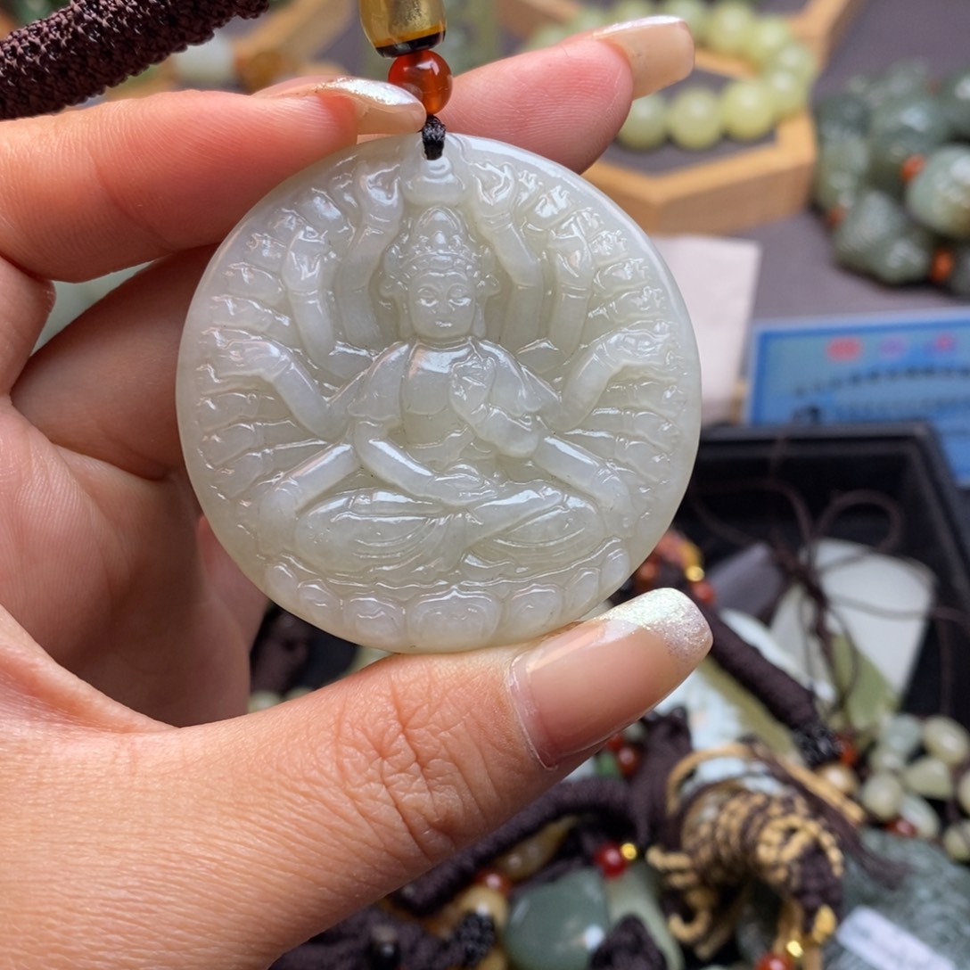 和田玉颈饰未镶嵌