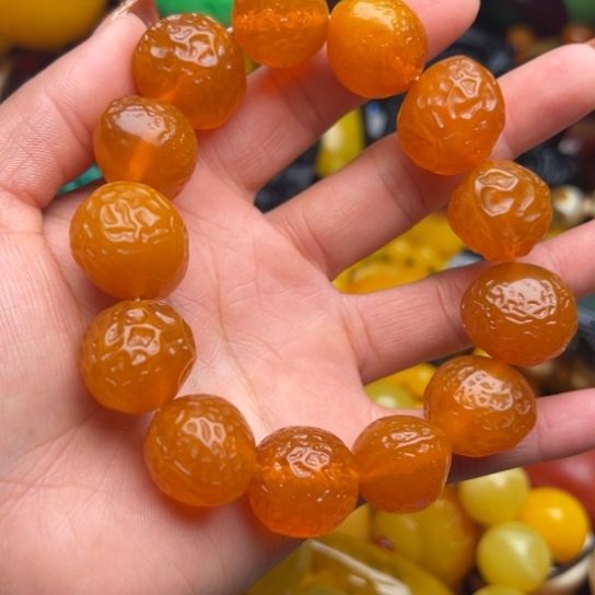 琥珀手串未镶嵌蜜蜡