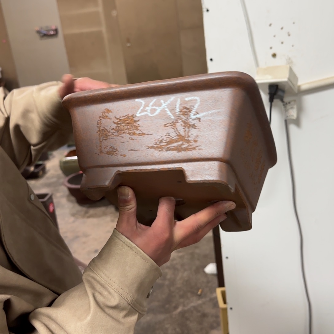 紫砂花盆呜呜呜呜