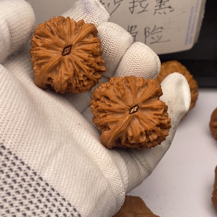 把件文玩核桃三角南疆石38