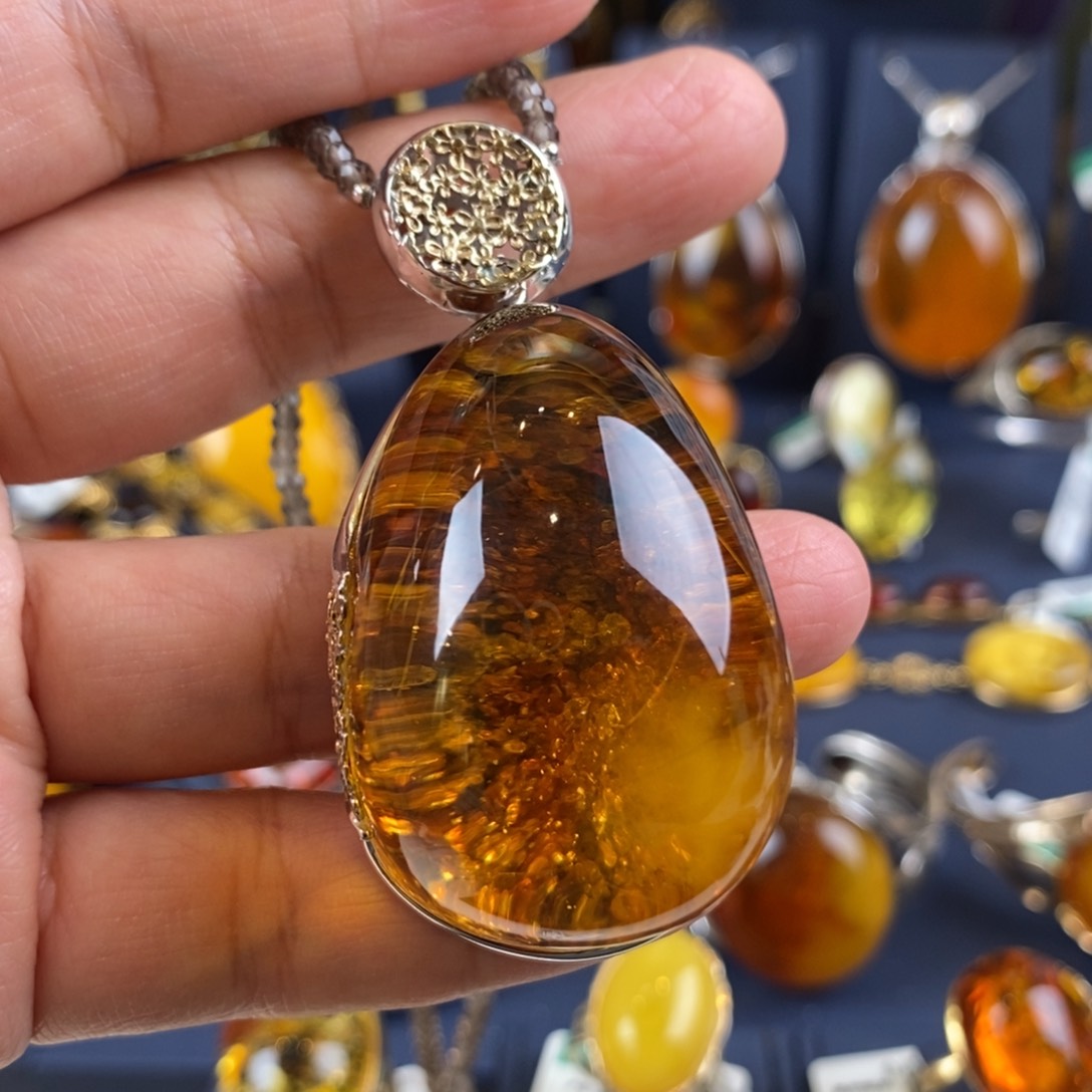 绿珀颈饰银S925镀金镶嵌