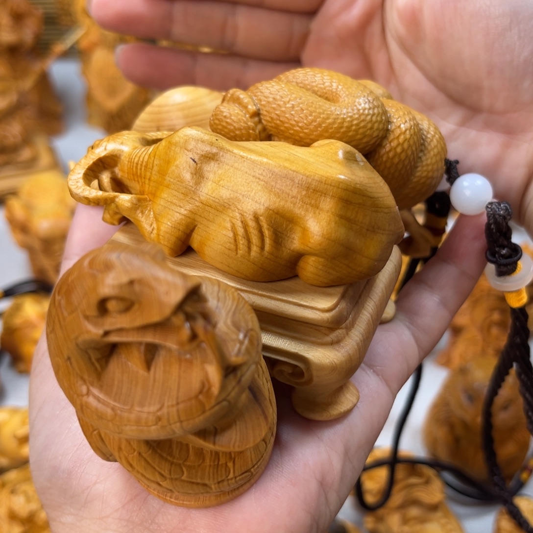 静***薇柏木（崖柏）牛蛇底座