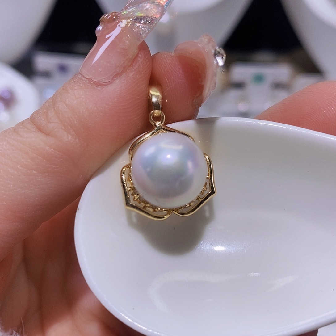 淡水珍珠颈饰合金