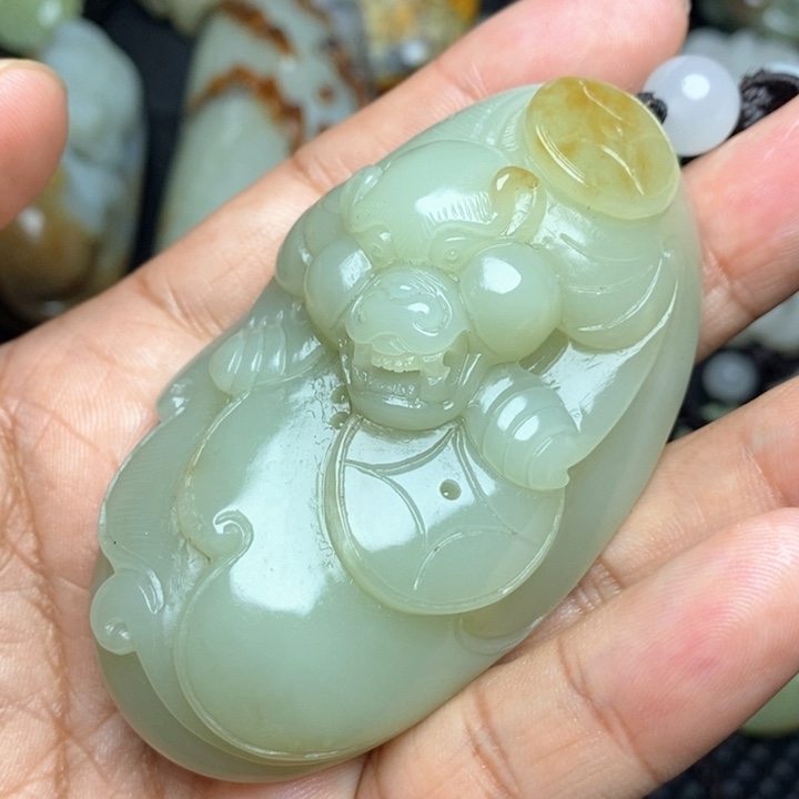 颈饰未镶嵌和田玉