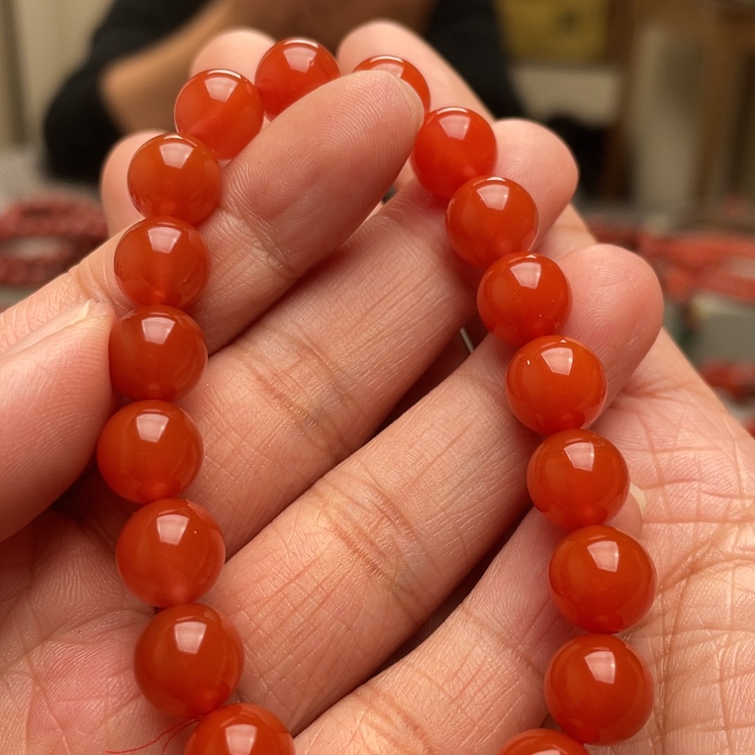 南红玛瑙吊坠未镶嵌