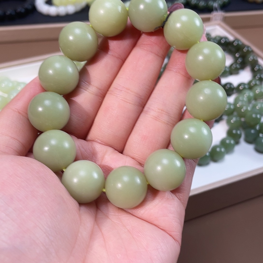 和田玉手链未镶嵌青黄口17.2