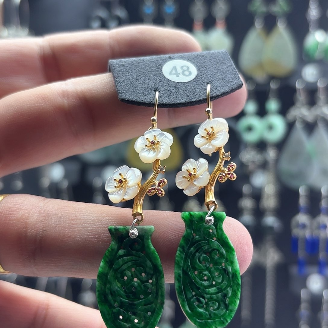 翡翠耳饰银S925镶嵌珍****！