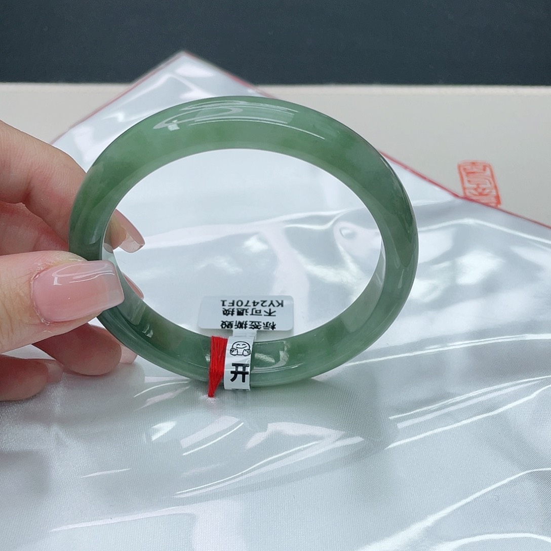 翡翠手镯未镶嵌正59.8