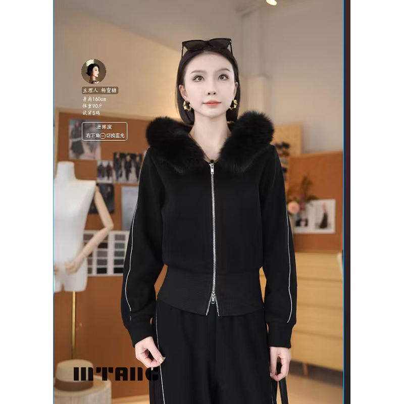 MTANG蜜糖女士冬季新款连帽真毛领可拆卸加绒保暖上衣时尚外套515