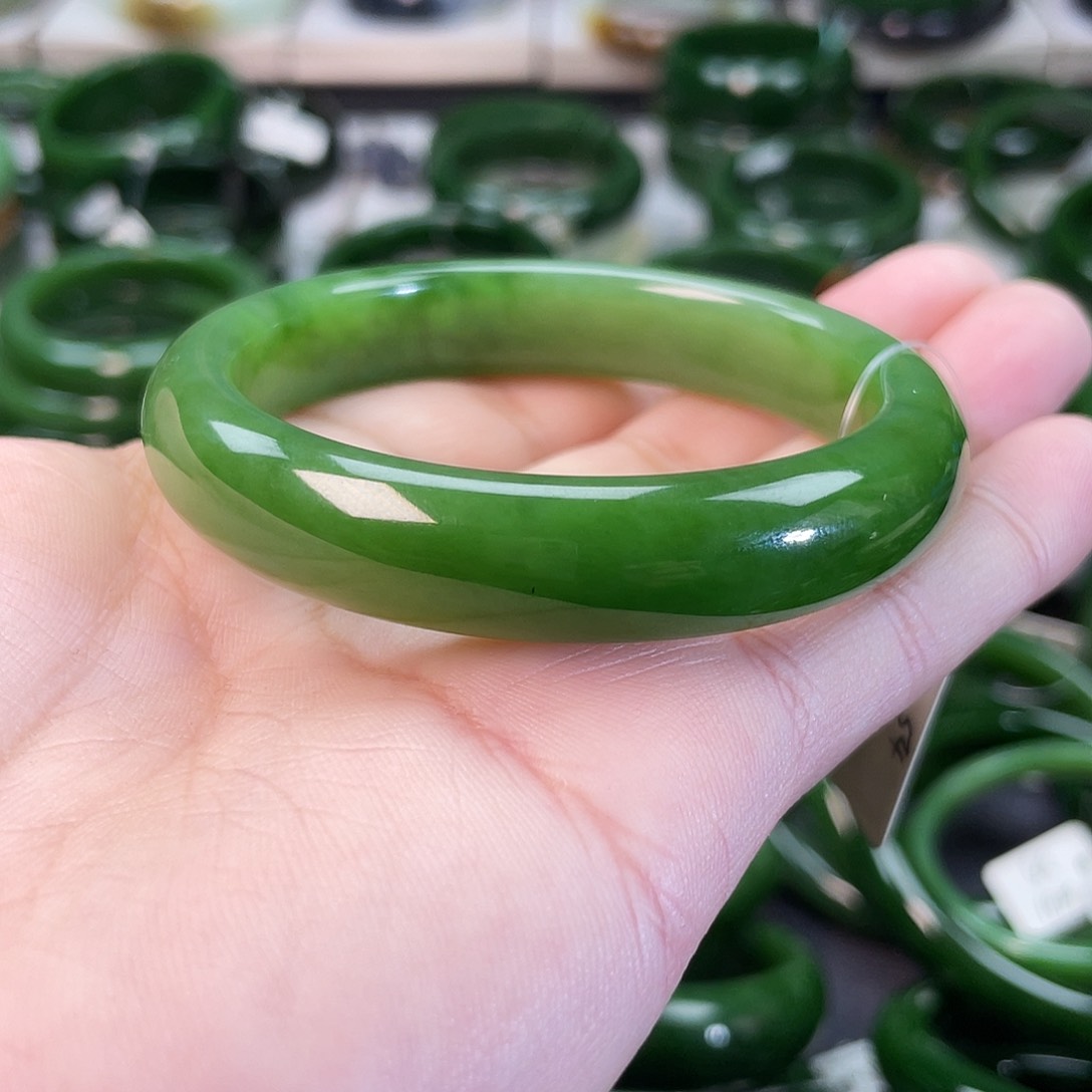 和田玉（碧玉）手镯未镶嵌