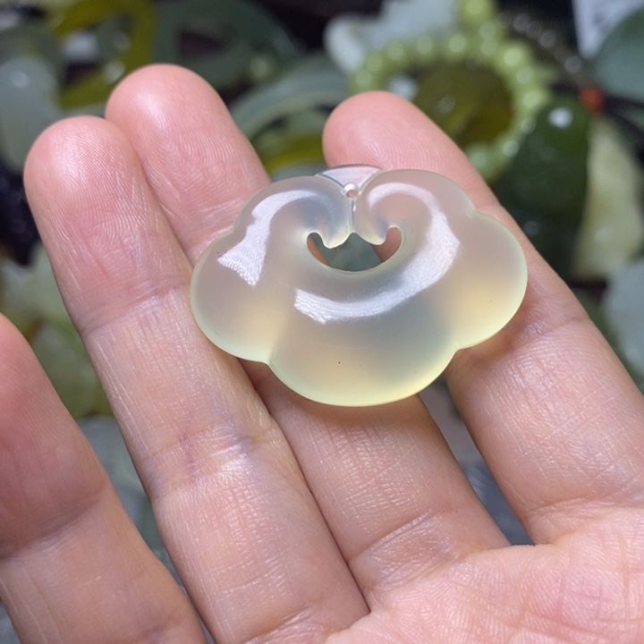 岫玉岫玉颈饰未镶嵌