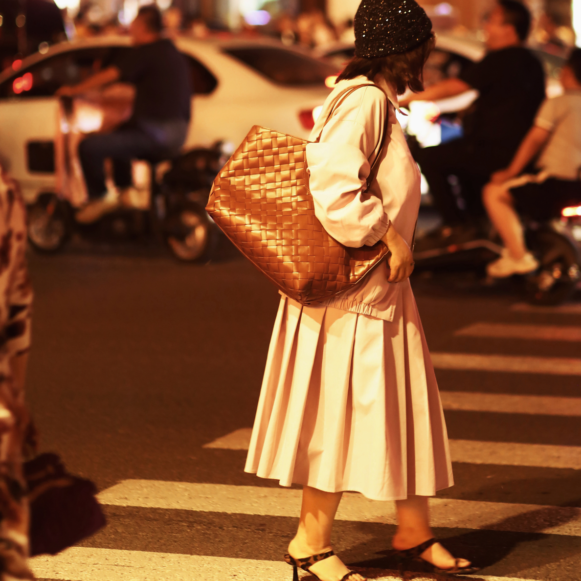 悦己美学2025《老钱风》系列设计师款百搭时尚休闲极简风松紧腰半裙