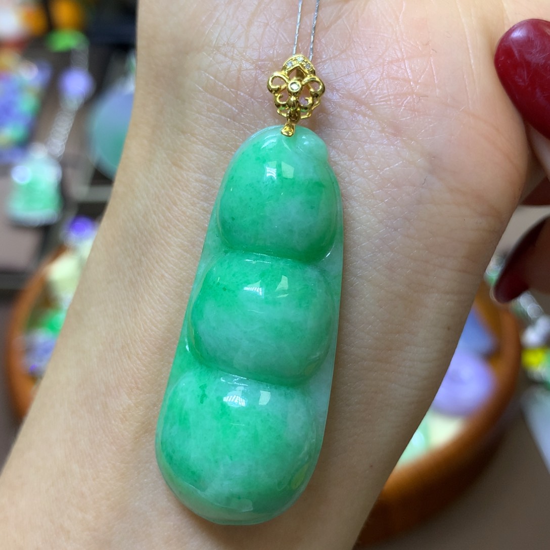 【闪购商品】翡翠颈饰18K金镶嵌翡翠