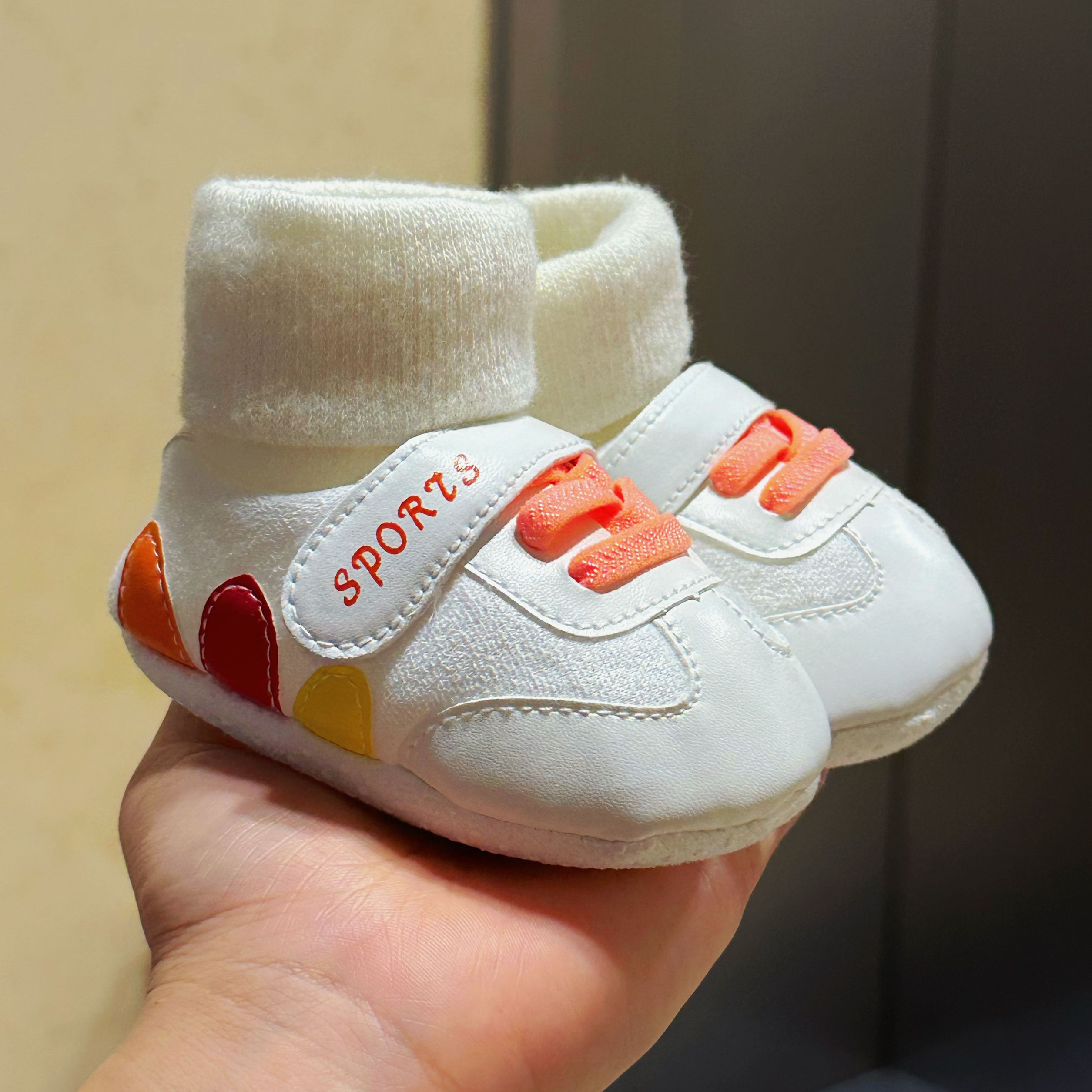 冬季软底学步鞋保暖防掉加绒婴儿鞋0-1岁男女宝宝防滑可爱卡通