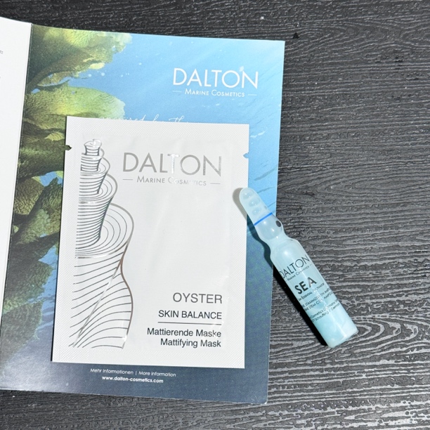 方方面膜面霜 刷