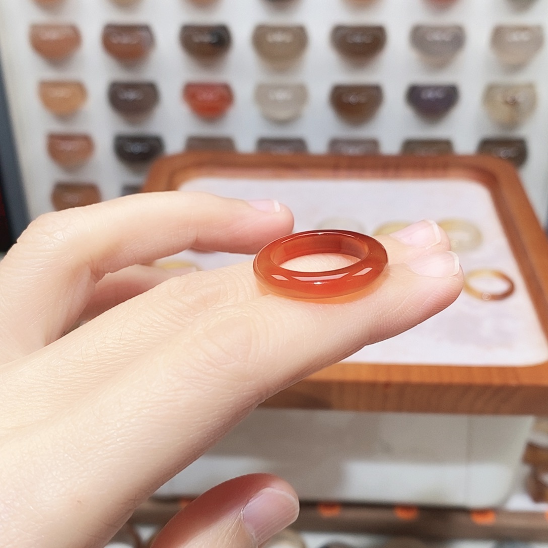 Y****玛瑙/玉髓未镶嵌戒指港12