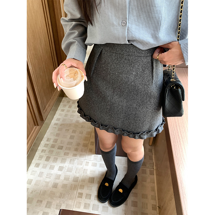 黄峥韩风呢花苞半身裙2024年秋冬甜美纯欲纯色花边拼接女145QY928