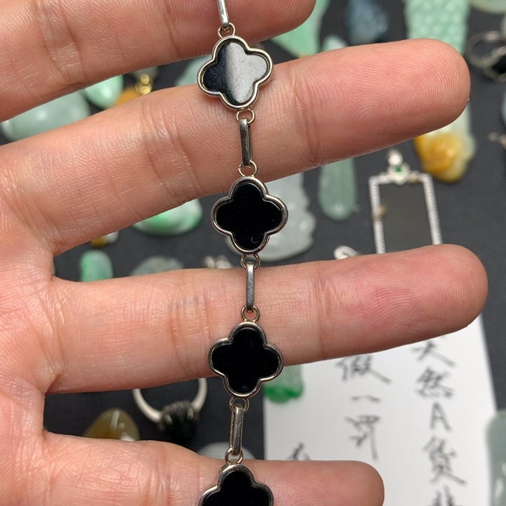 X***a翡翠未镶嵌颈饰天然A货翡翠