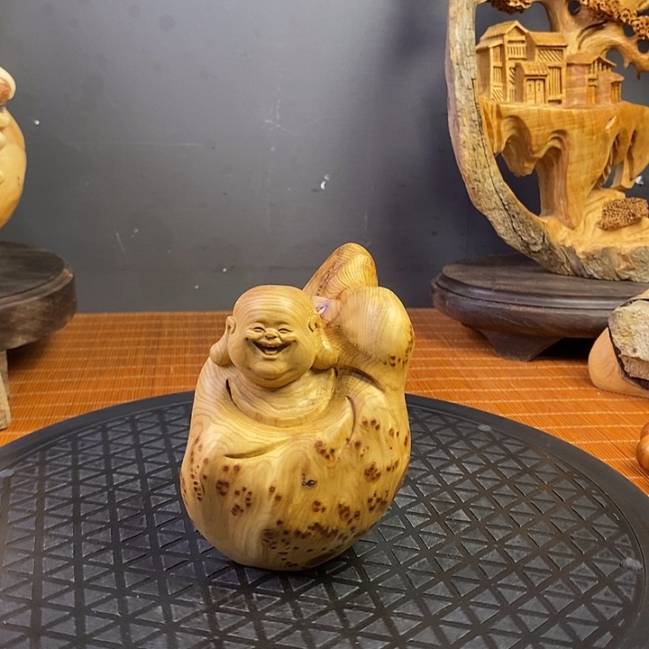 柏木（崖柏）弥勒摆件