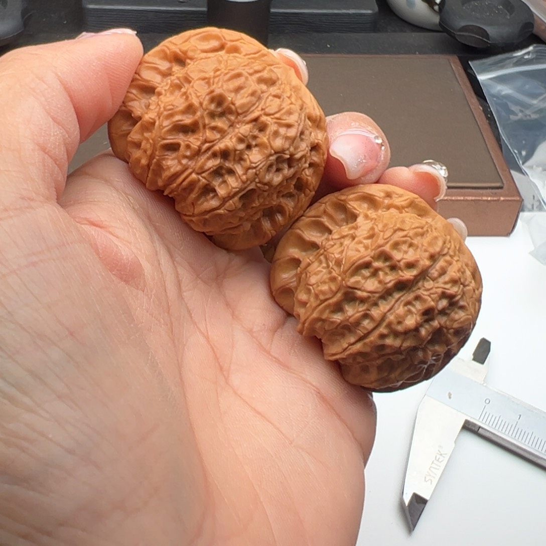 文玩核桃把件血麒麟41